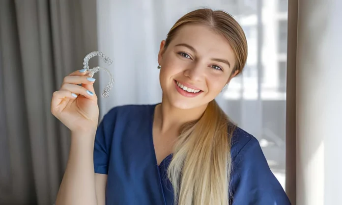 what_is_invisalign_treatment_for_reshaping_your_sm_32548825_featured-1